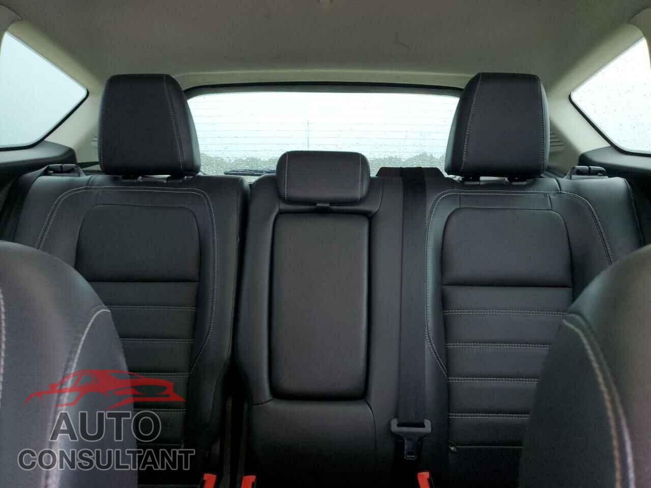 FORD CMAX 2018 - 1FADP5DU8JL103566