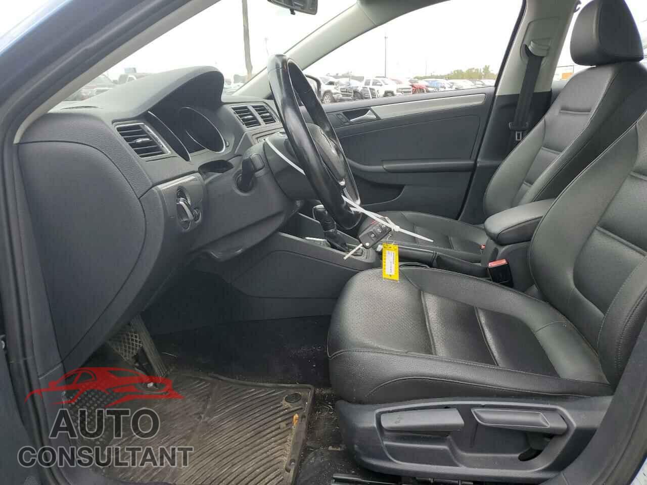 VOLKSWAGEN JETTA 2017 - 3VWDB7AJ9HM258146