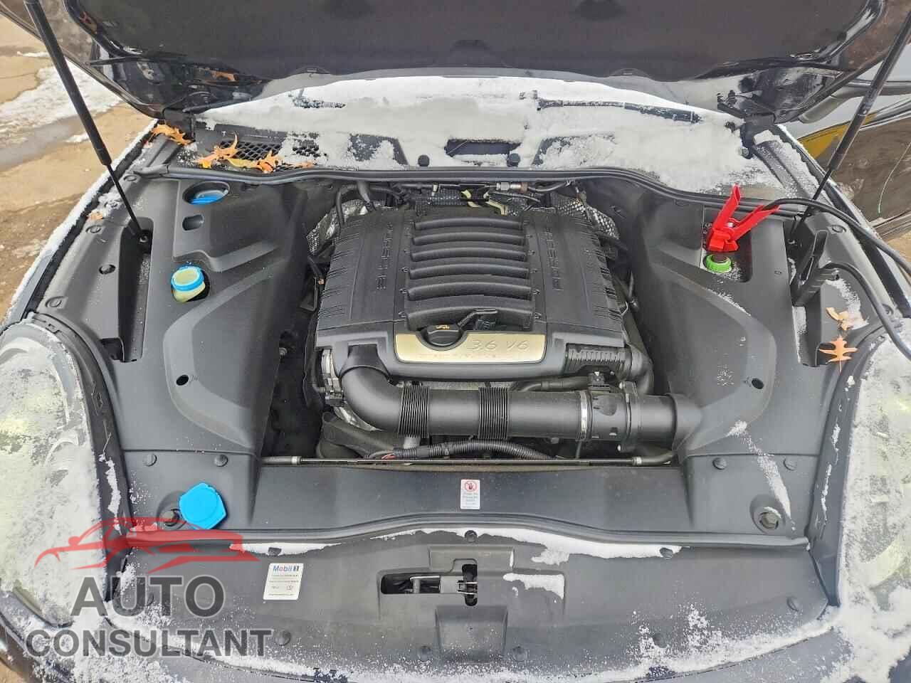 PORSCHE CAYENNE 2018 - WP1AA2A20JKA00971