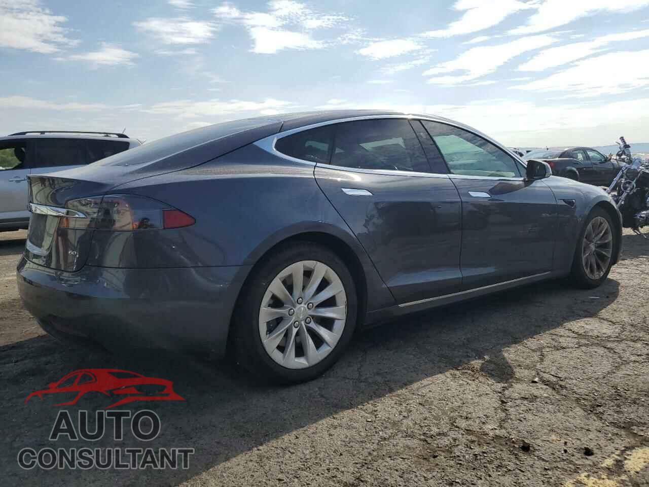 TESLA MODEL S 2017 - 5YJSA1E1XHF197138
