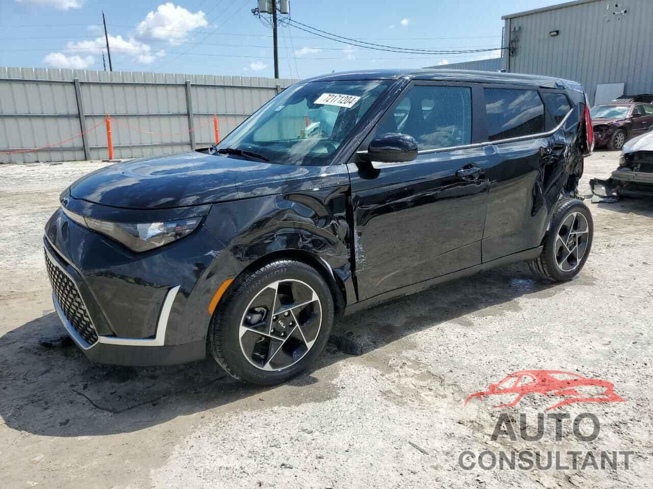 KIA SOUL 2023 - KNDJ33AU8P7881630