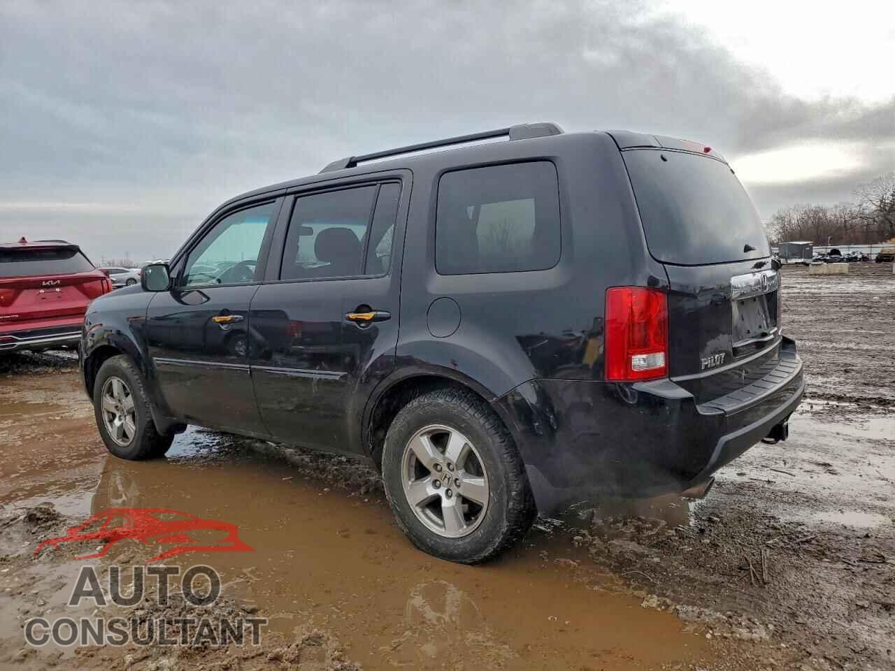 HONDA PILOT 2011 - 5FNYF4H49BB037536