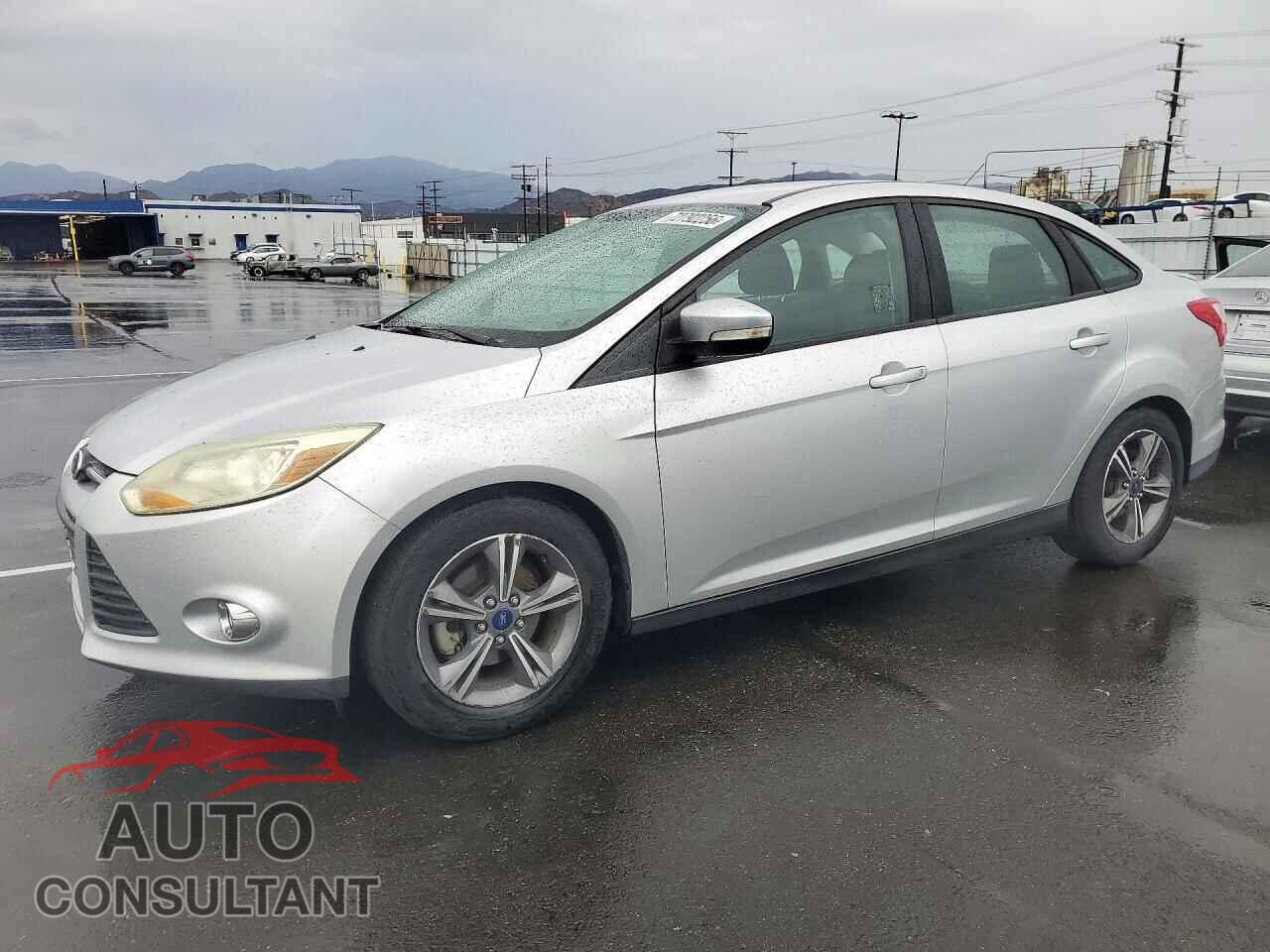 FORD FOCUS 2014 - 1FADP3F22EL342326