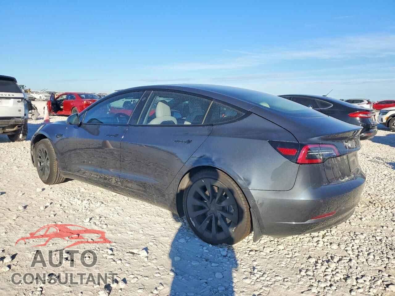 TESLA MODEL 3 2021 - 5YJ3E1EA5MF062331