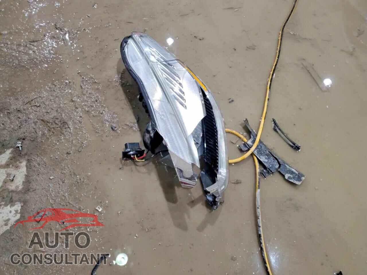 FORD ESCAPE 2017 - 1FMCU9GD2HUC63315