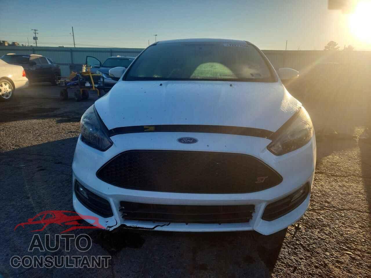 FORD FOCUS 2017 - 1FADP3L9XHL345335