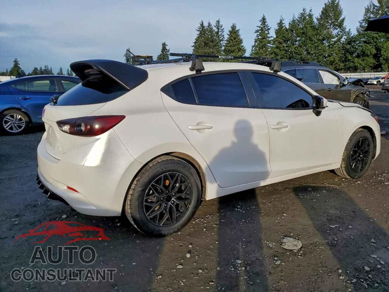 MAZDA 3 2017 - 3MZBN1K77HM153555