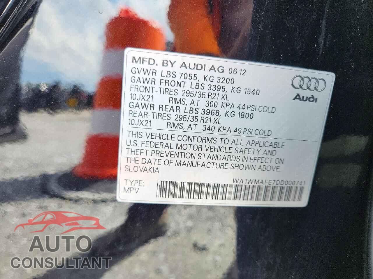 AUDI Q7 2013 - WA1WMAFE7DD000741