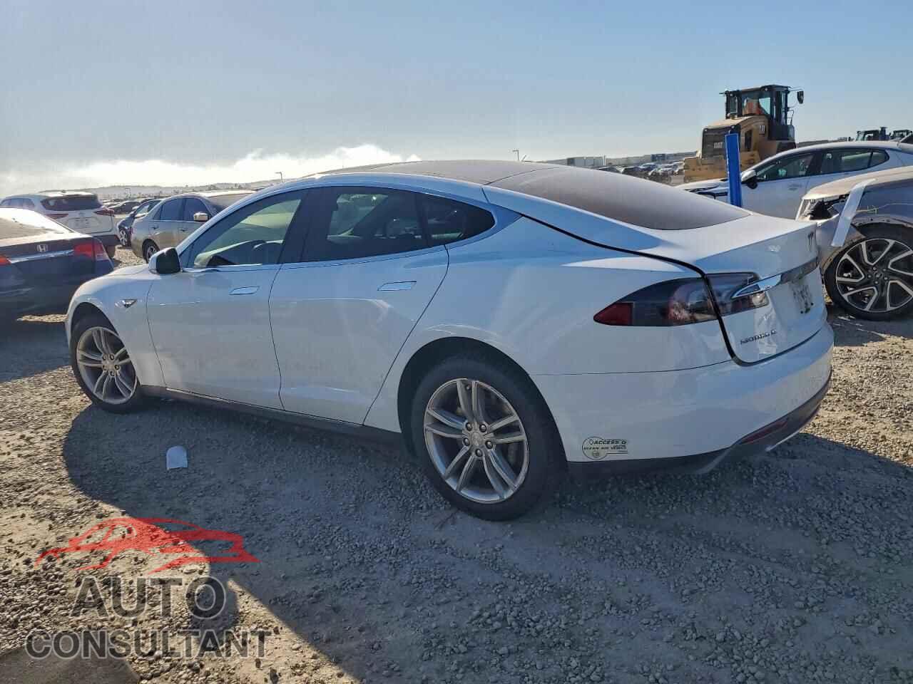 TESLA MODEL S 2013 - 5YJSA1CN8DFP07003
