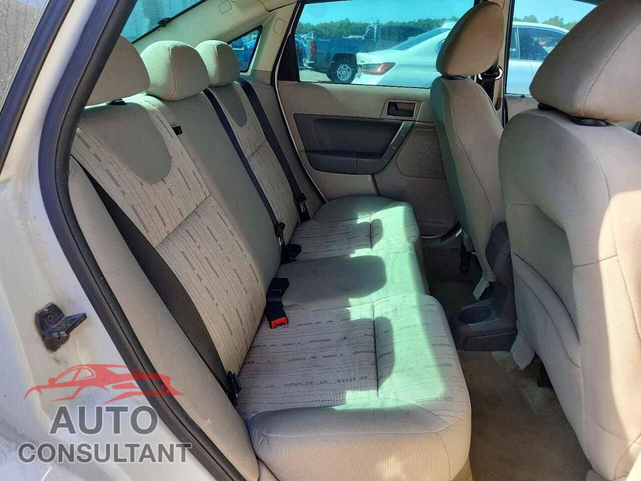 FORD FOCUS 2009 - 1FAHP35N69W240285