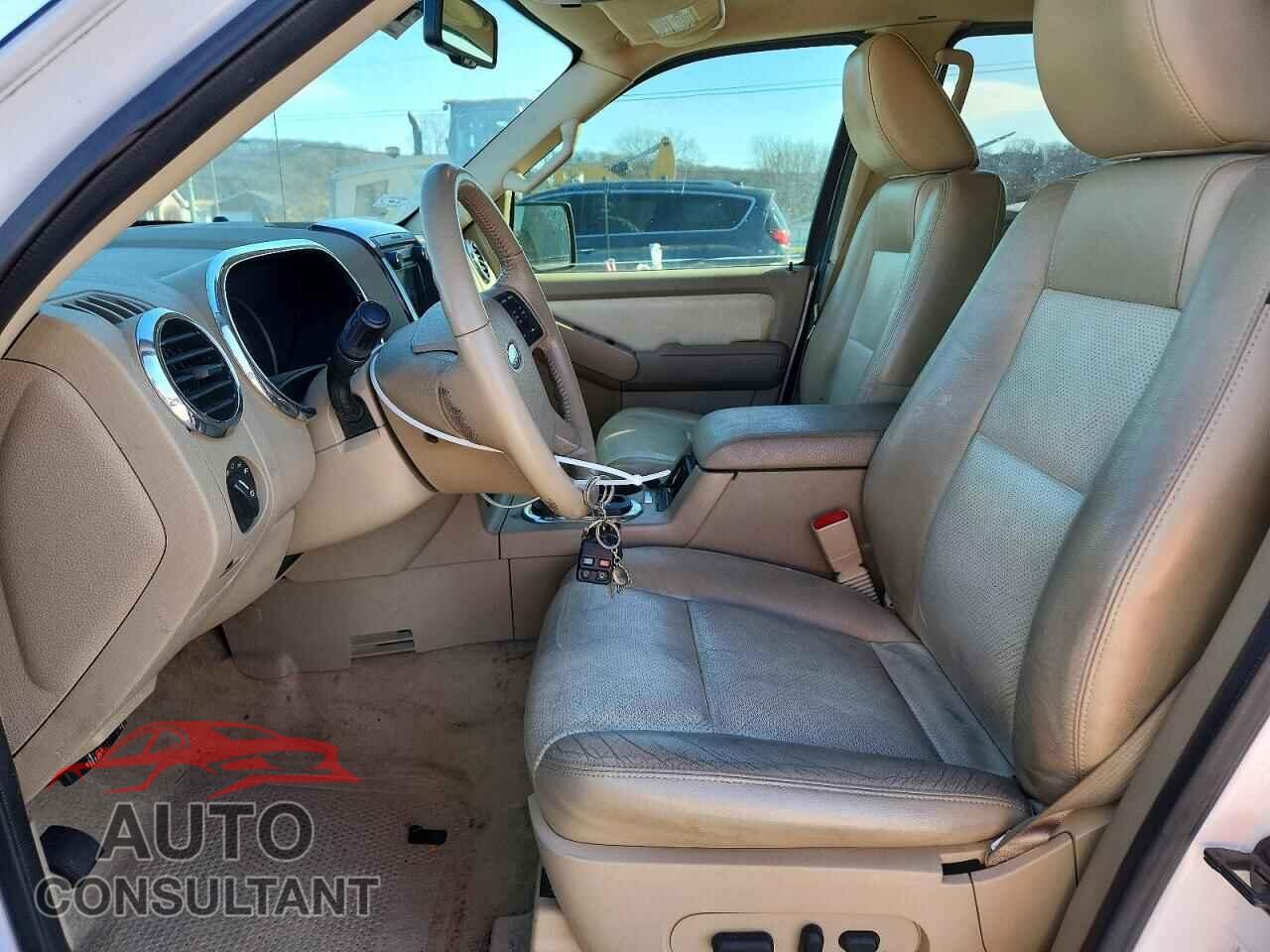 FORD EXPLORER 2010 - 1FMEU6FE4AUA30818