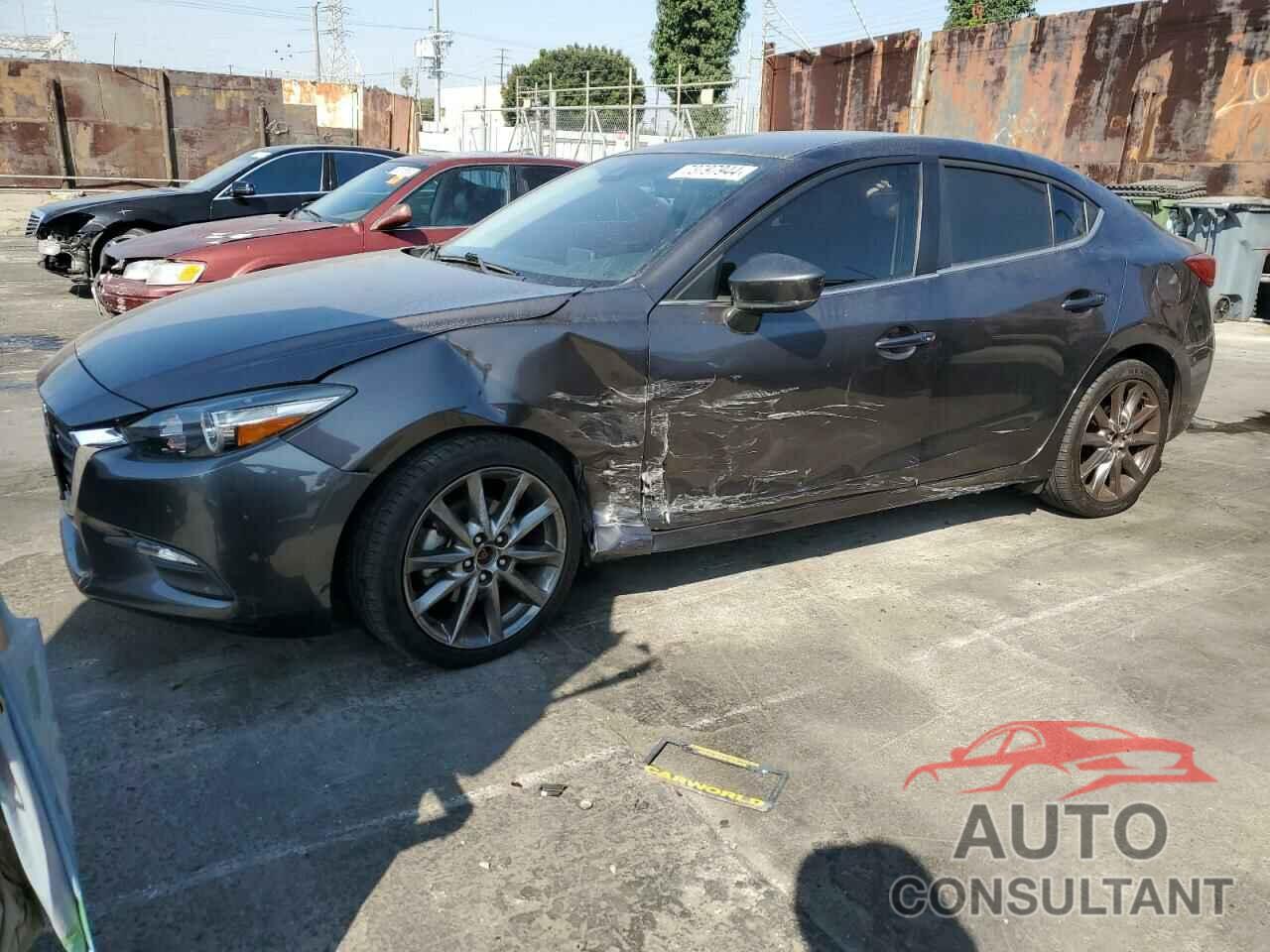 MAZDA 3 2018 - 3MZBN1V35JM264023