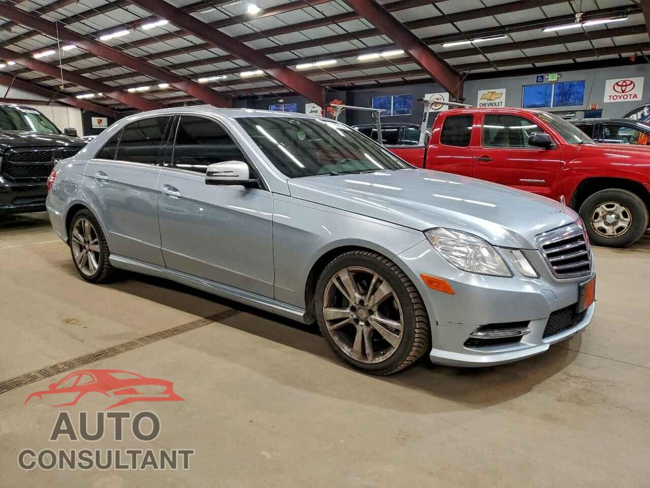 MERCEDES-BENZ E-CLASS 2013 - WDDHF8JB0DA723272