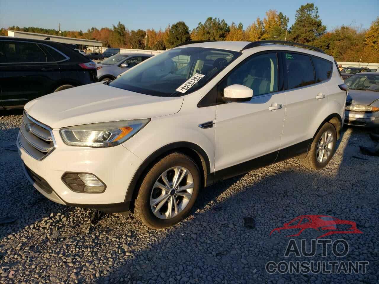 FORD ESCAPE 2017 - 1FMCU0GD4HUC60217