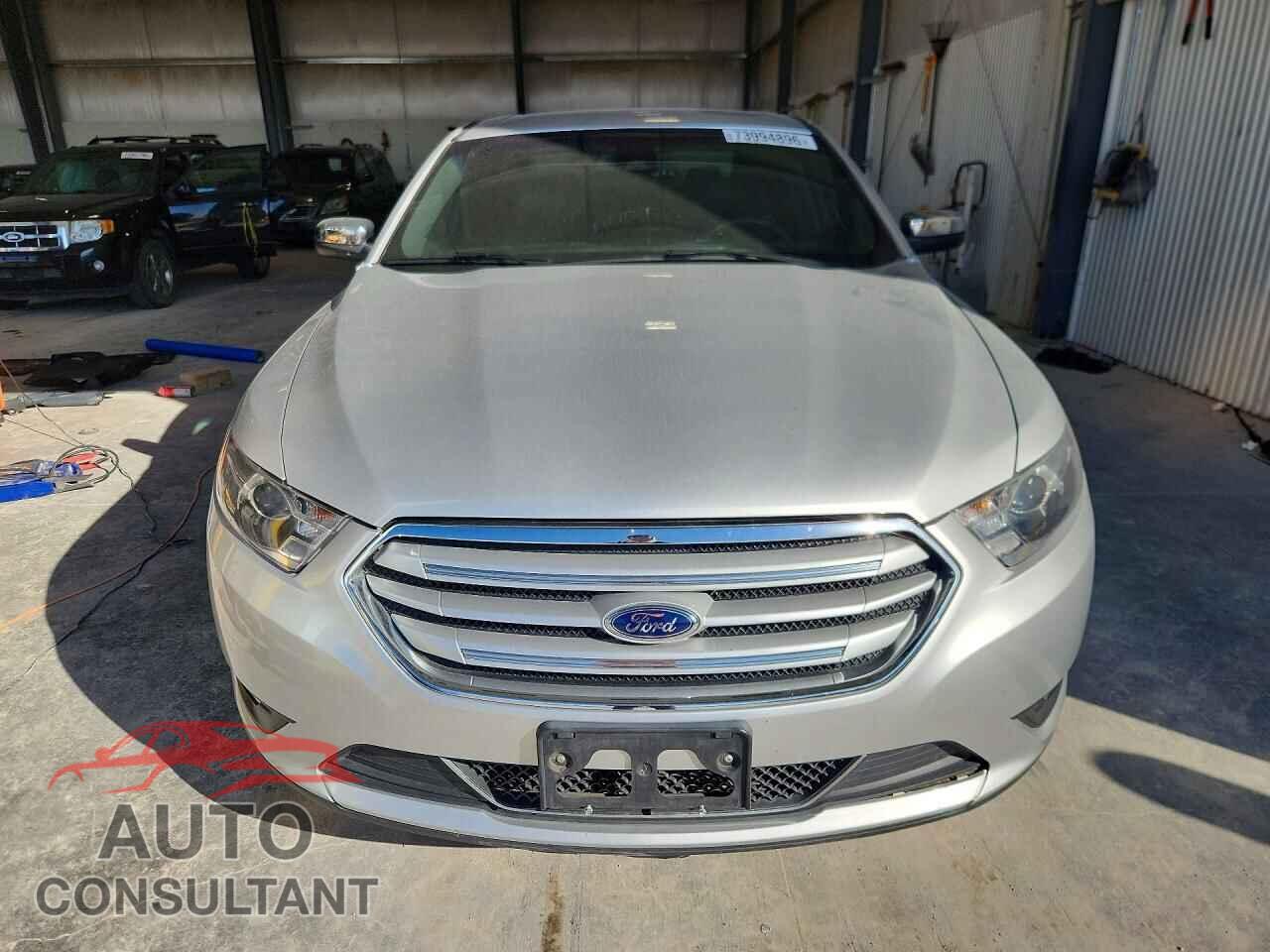 FORD TAURUS 2017 - 1FAHP2F81HG102407