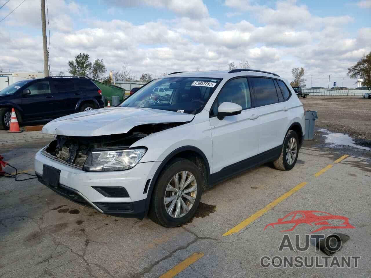 VOLKSWAGEN TIGUAN 2018 - 3VV0B7AX2JM148083