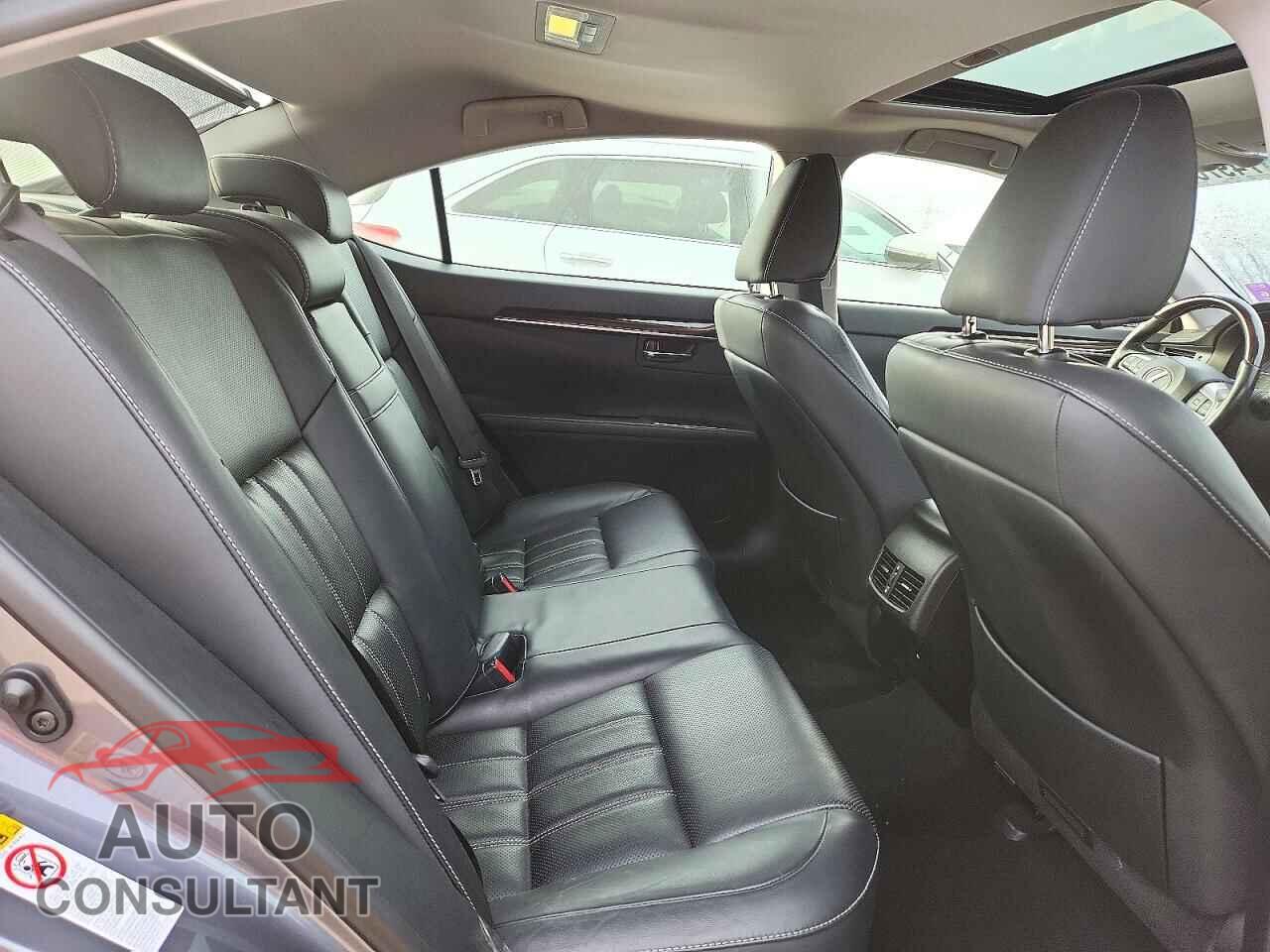 LEXUS ES300 2017 - JTHBW1GG4H2158128