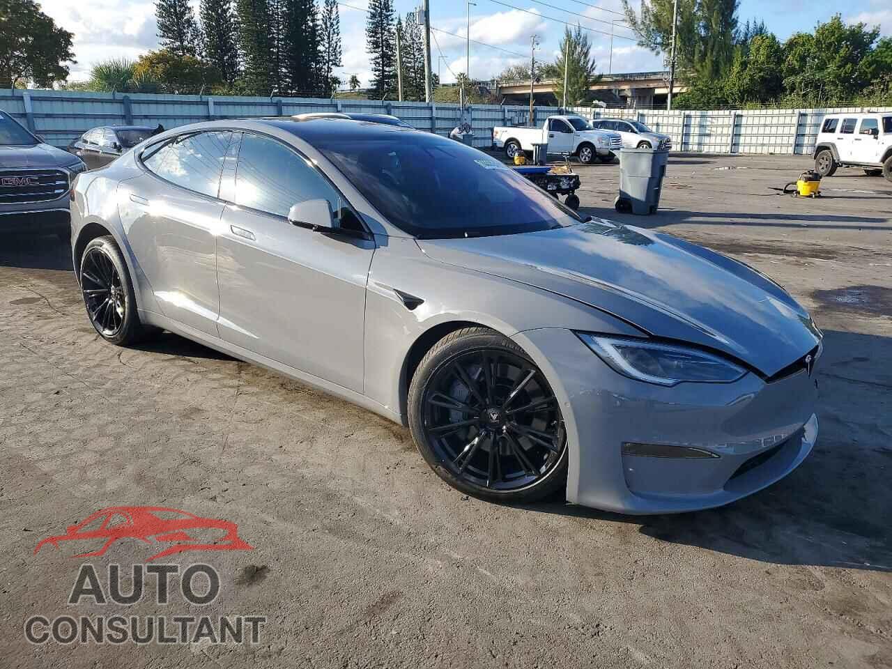 TESLA MODEL S 2022 - 5YJSA1E59NF490141