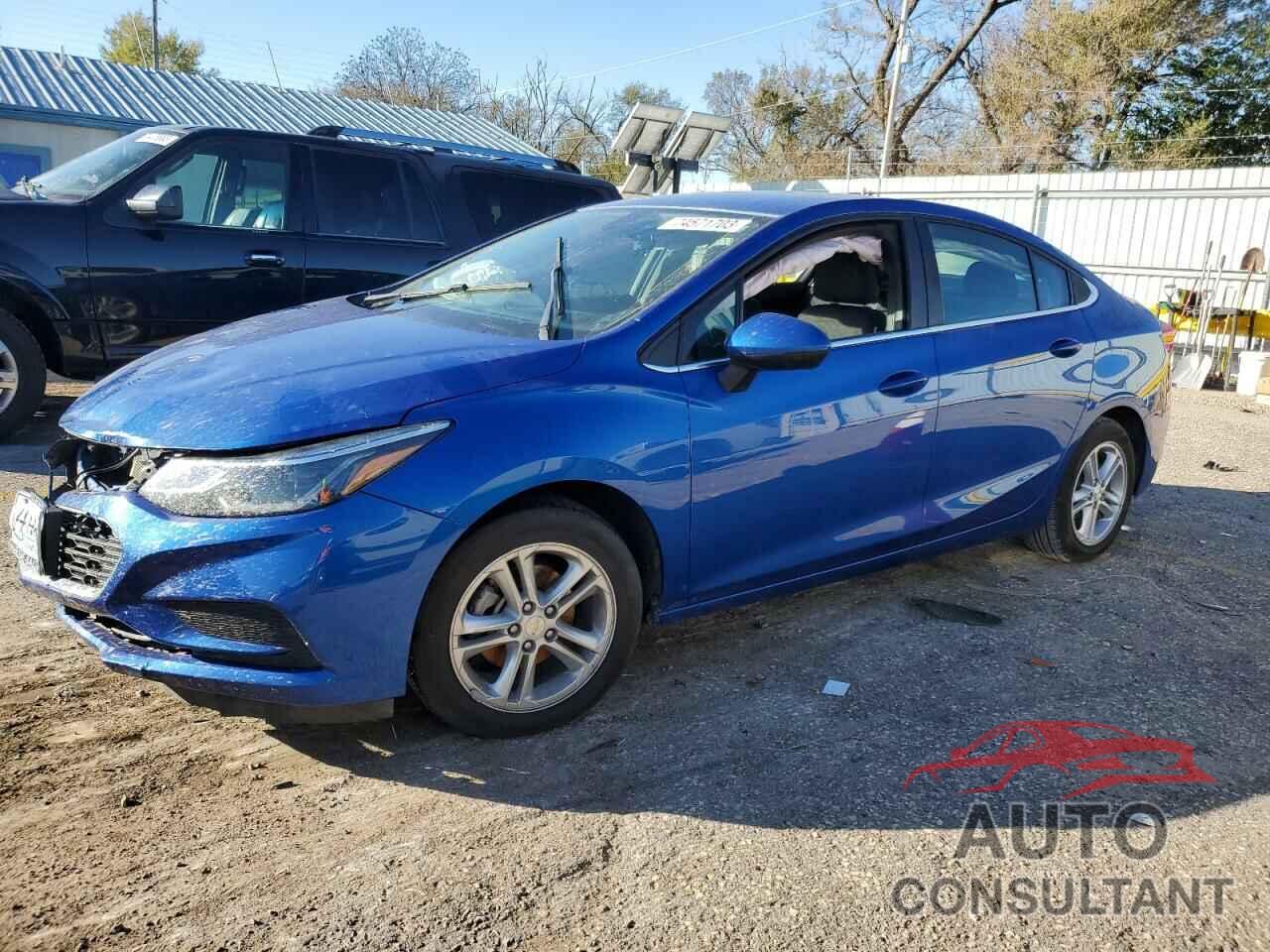 CHEVROLET CRUZE 2018 - 1G1BE5SM3J7239521