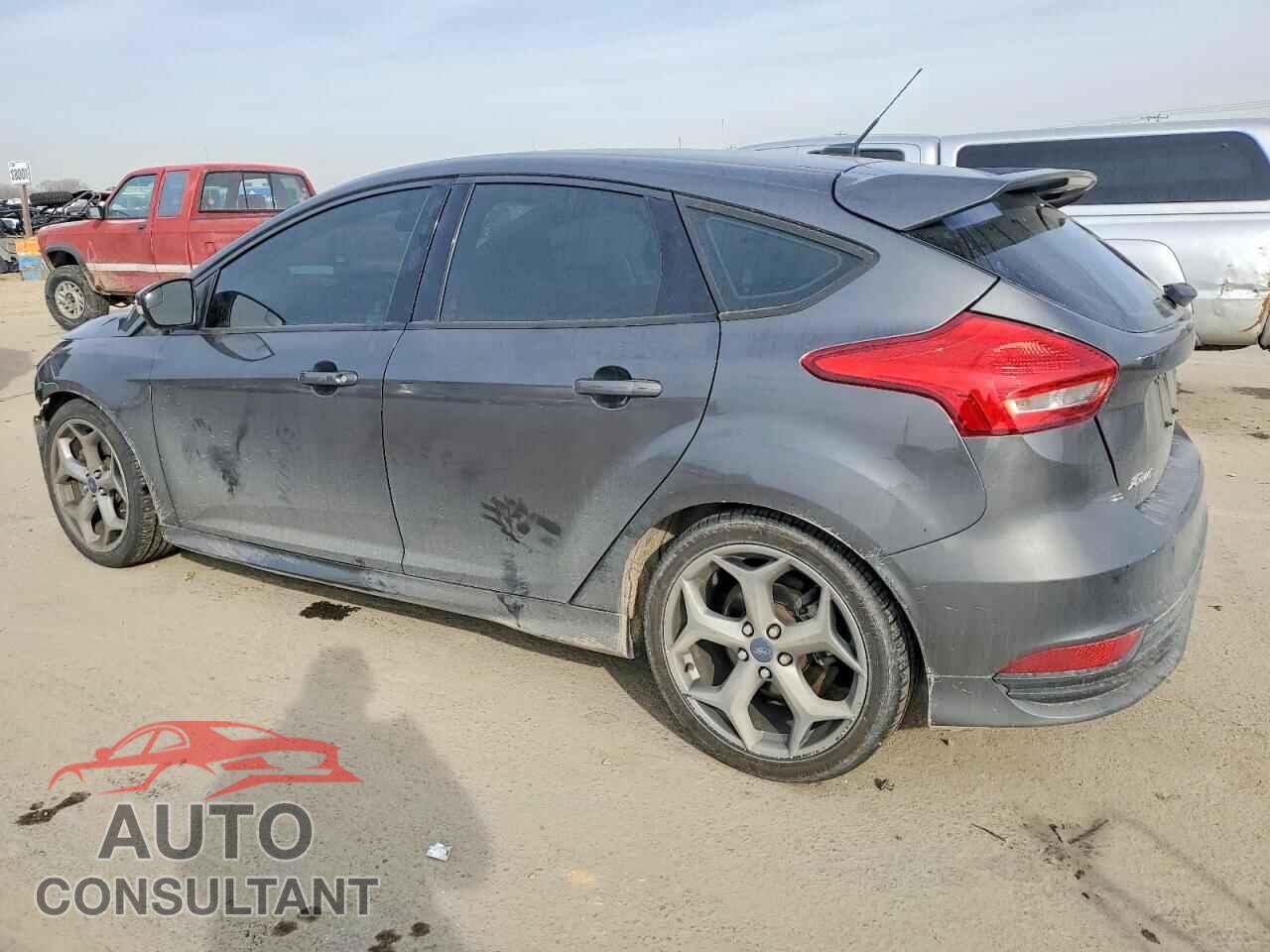 FORD FOCUS 2017 - 1FADP3L90HL308231