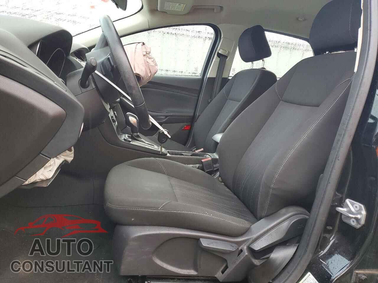 FORD FOCUS 2016 - 1FADP3K25GL289629