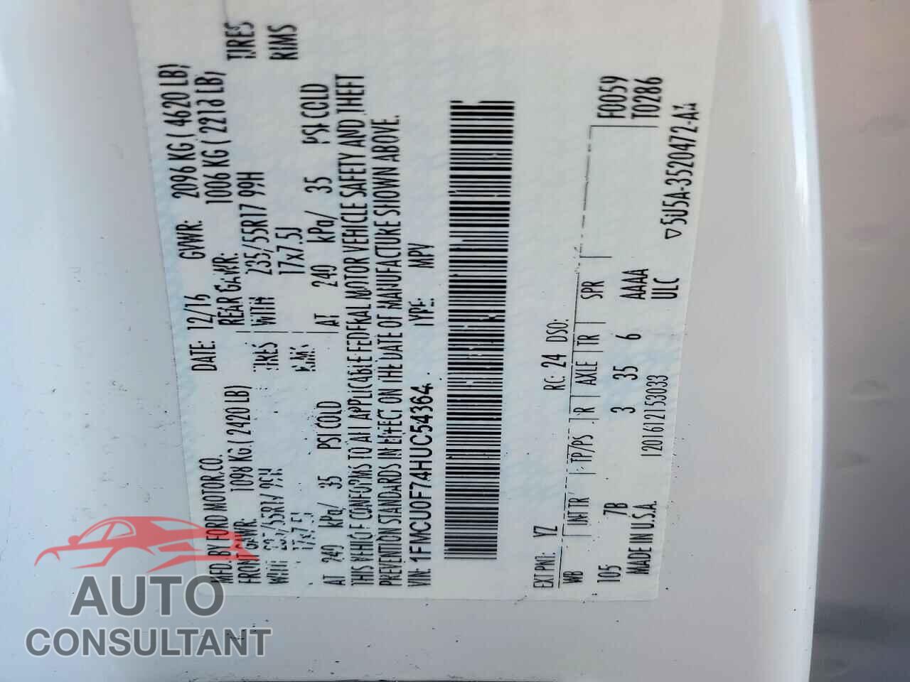 FORD ESCAPE 2017 - 1FMCU0F74HUC54364