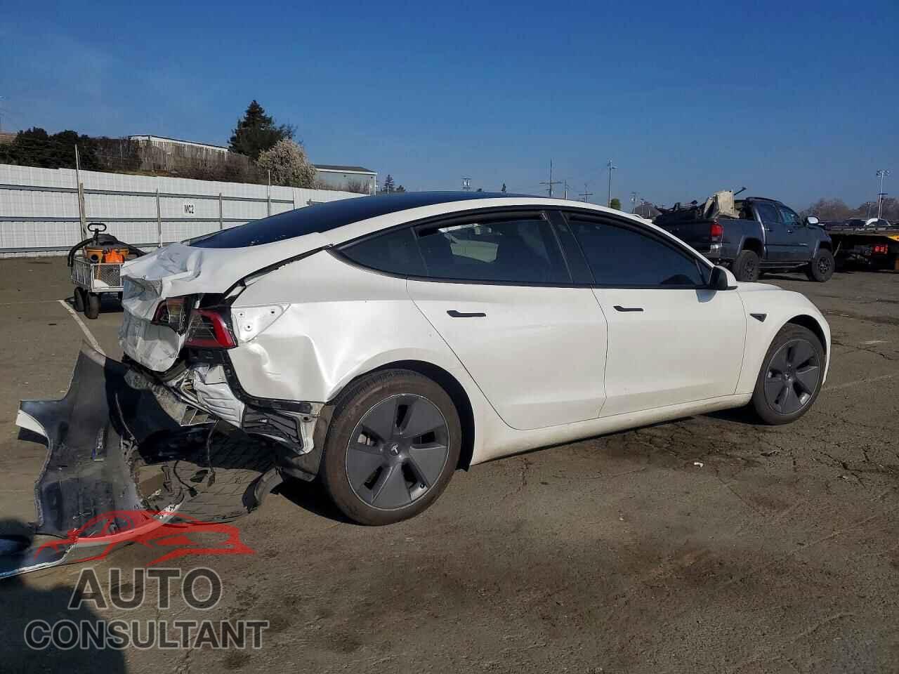 TESLA MODEL 3 2023 - 5YJ3E1EA0PF575944