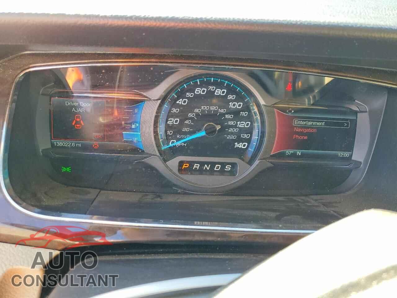 FORD TAURUS 2018 - 1FAHP2F82JG116144