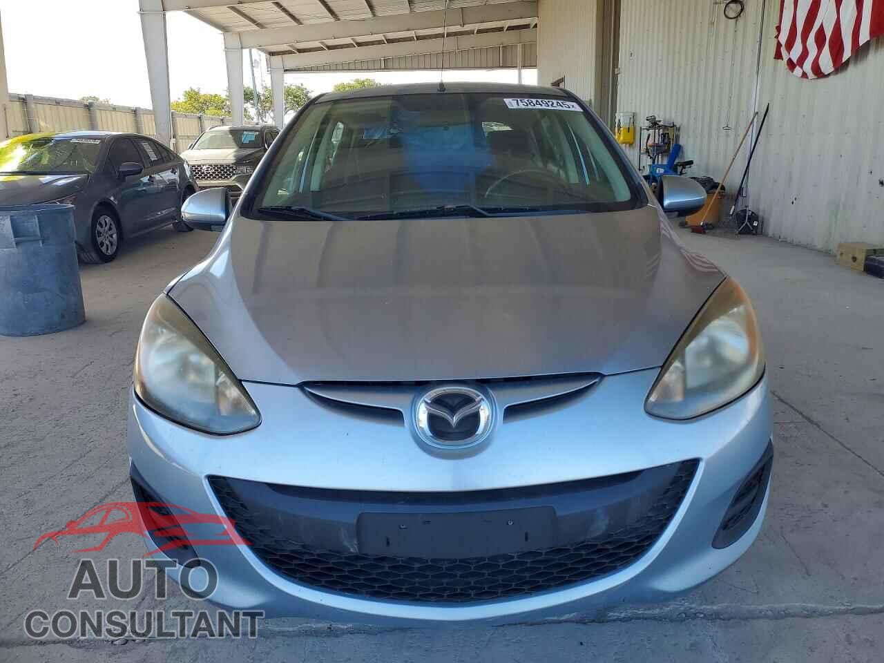 MAZDA 2 2013 - JM1DE1KY2D0170653