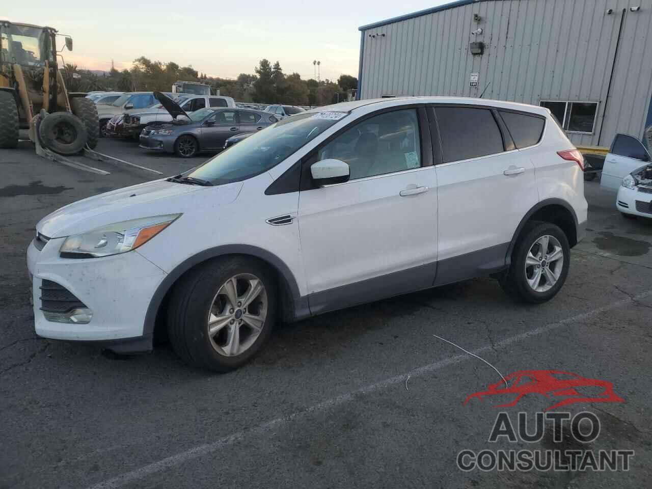 FORD ESCAPE 2016 - 1FMCU0G9XGUB61752