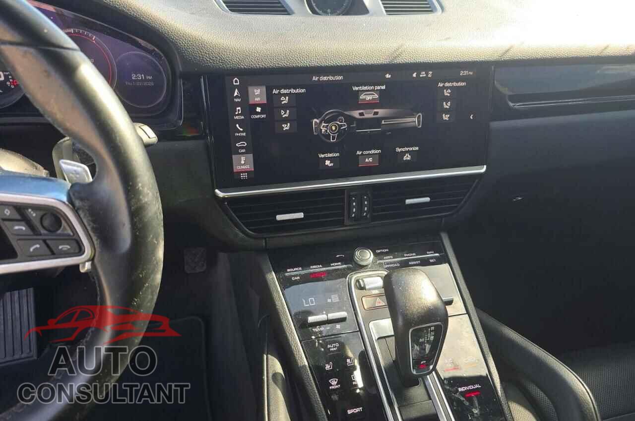 PORSCHE CAYENNE 2021 - WP1AA2AY5MDA09615