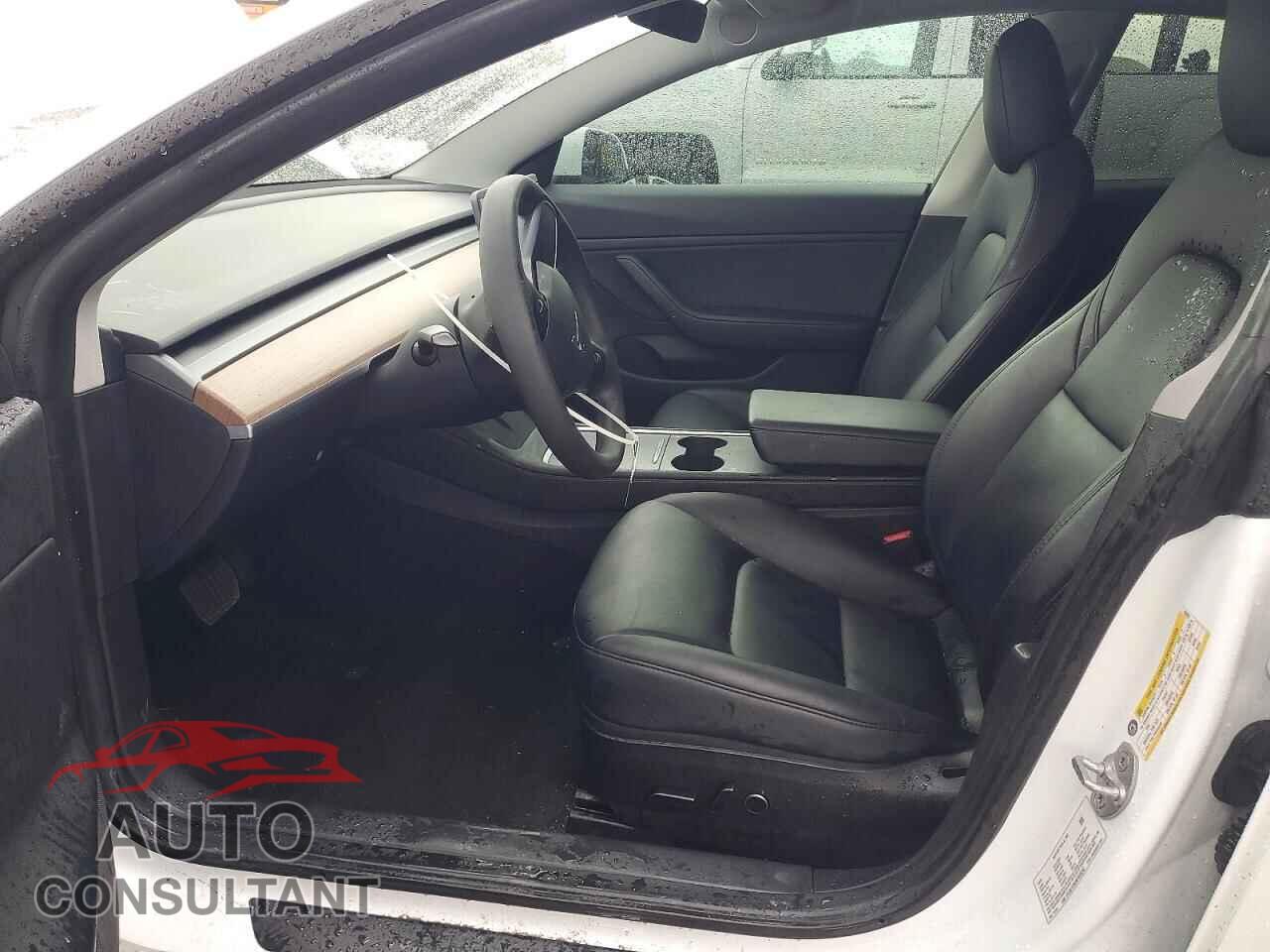 TESLA MODEL 3 2021 - 5YJ3E1EB3MF858262