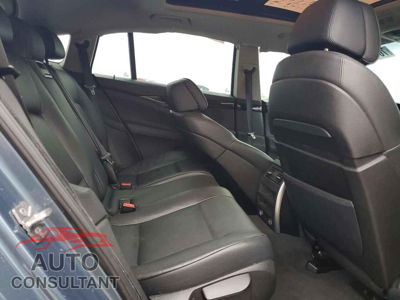 BMW 5 SERIES 2012 - WBASP2C57CC338650