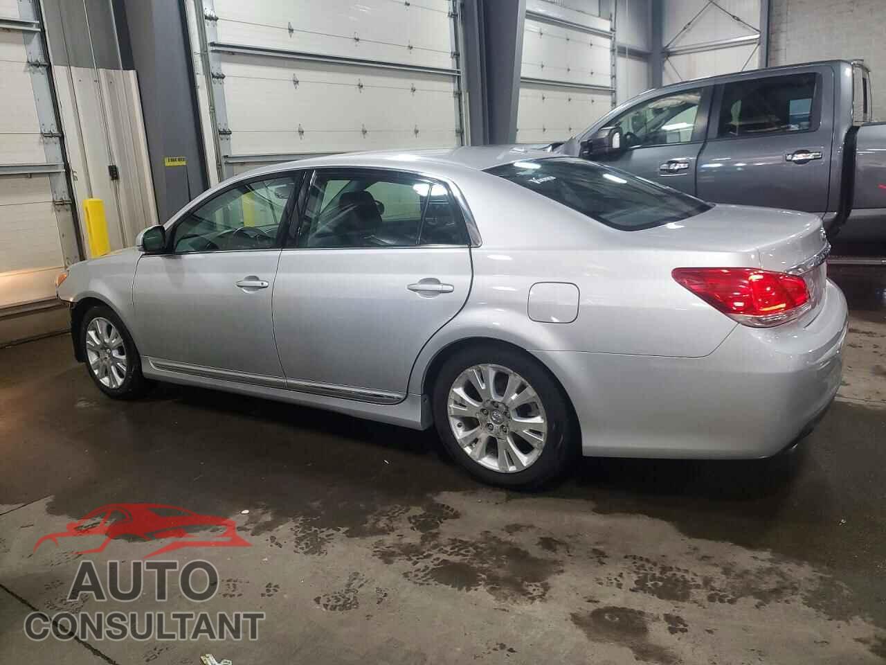 TOYOTA AVALON 2011 - 4T1BK3DB4BU428385