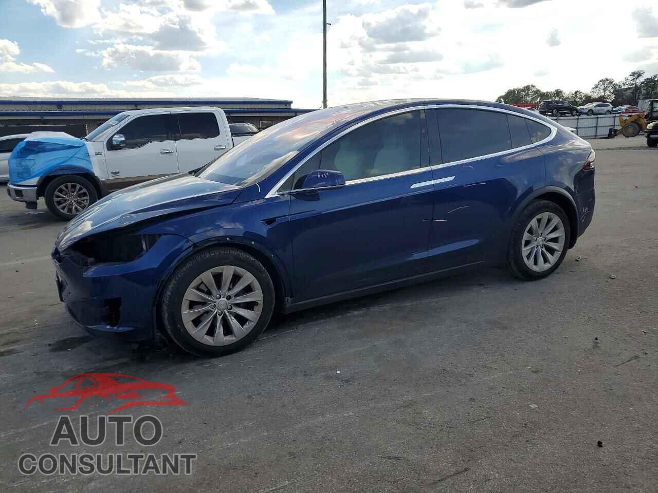 TESLA MODEL X 2017 - 5YJXCDE24HF053837