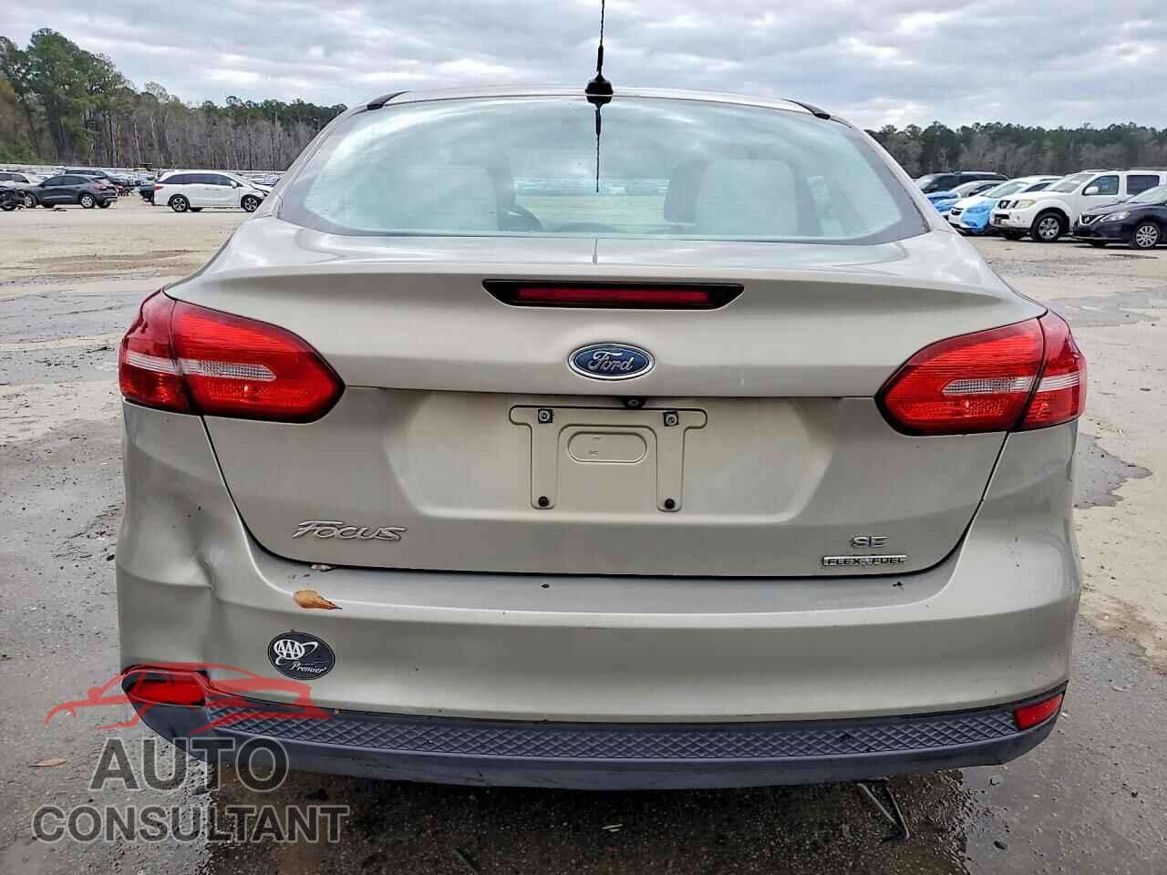 FORD FOCUS 2015 - 1FADP3F28FL259209