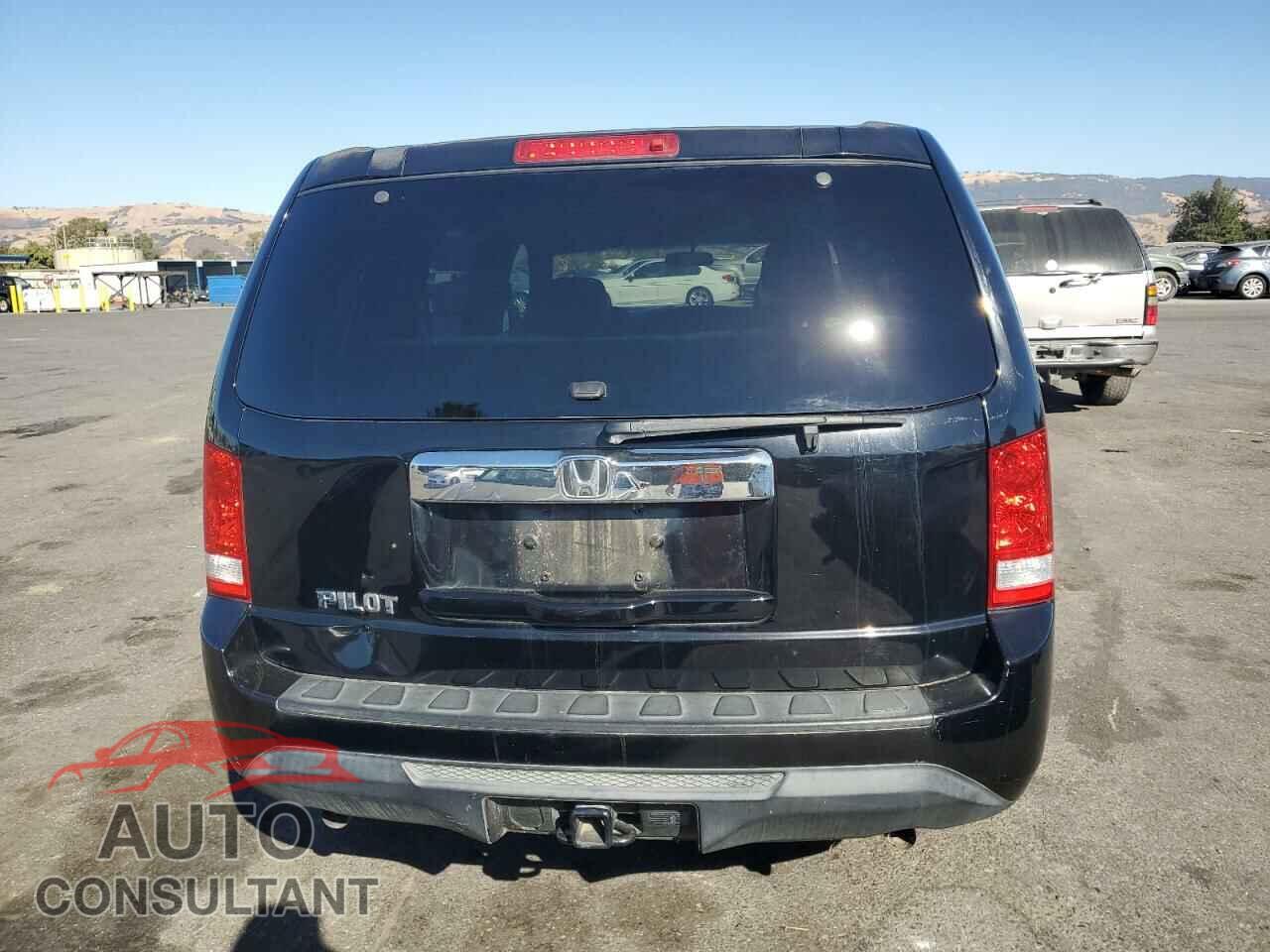 HONDA PILOT 2012 - 5FNYF3H28CB013660