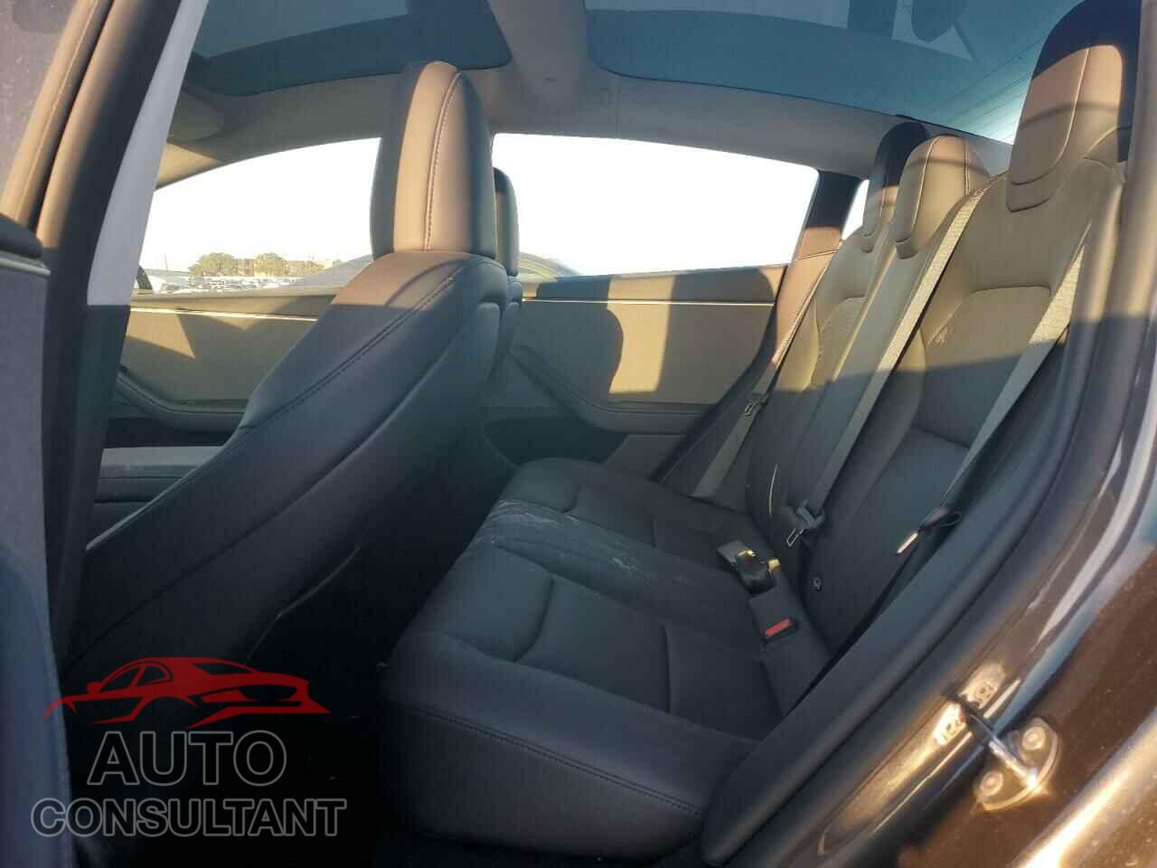 TESLA MODEL 3 2024 - 5YJ3E1EA1RF766582