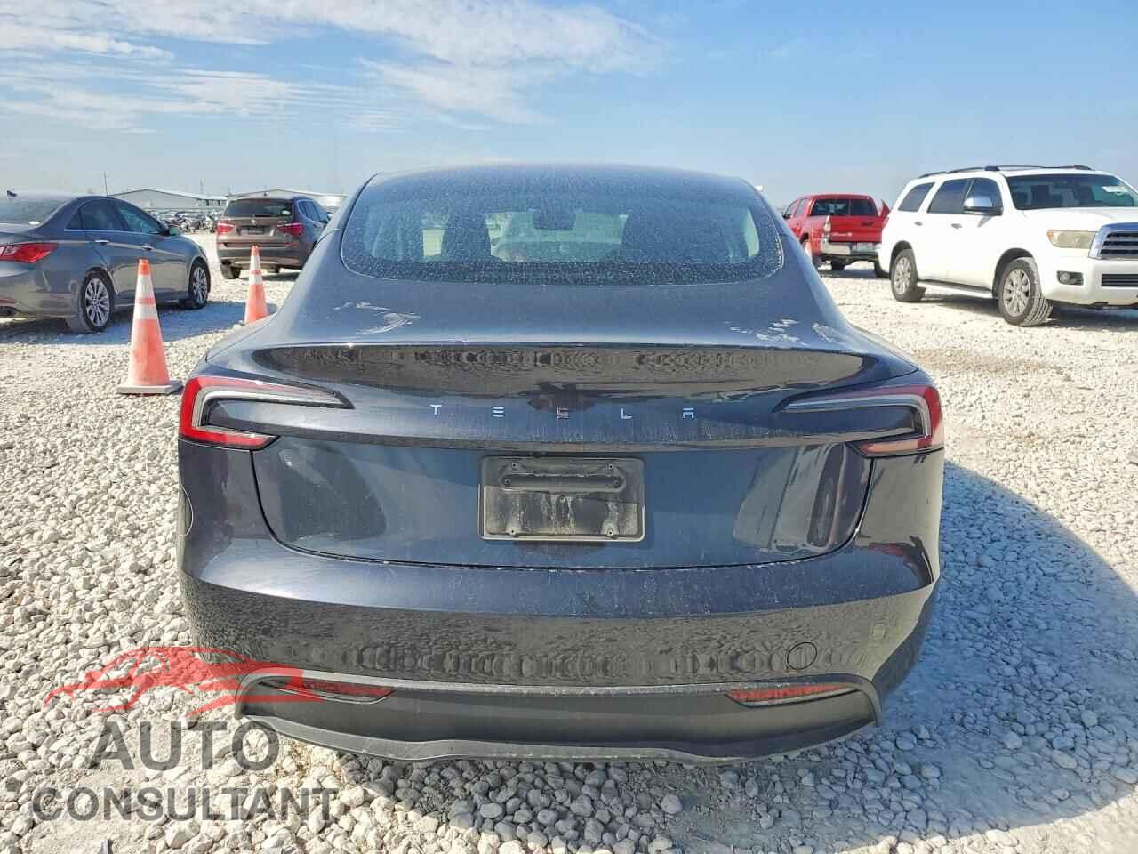 TESLA MODEL 3 2024 - 5YJ3E1EA1RF759633