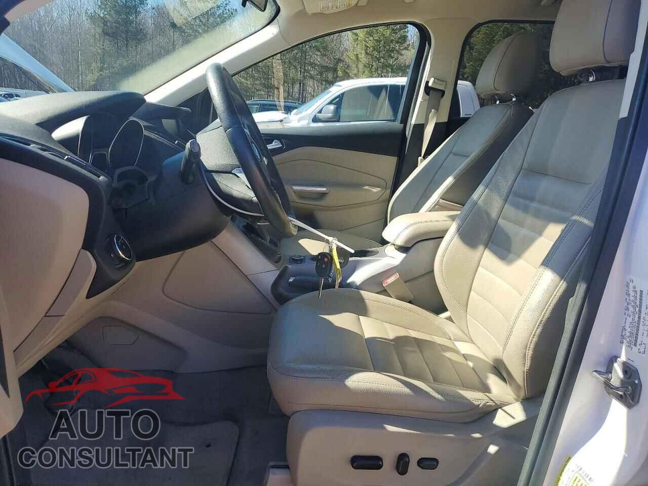 FORD ESCAPE 2014 - 1FMCU0GXXEUC65122