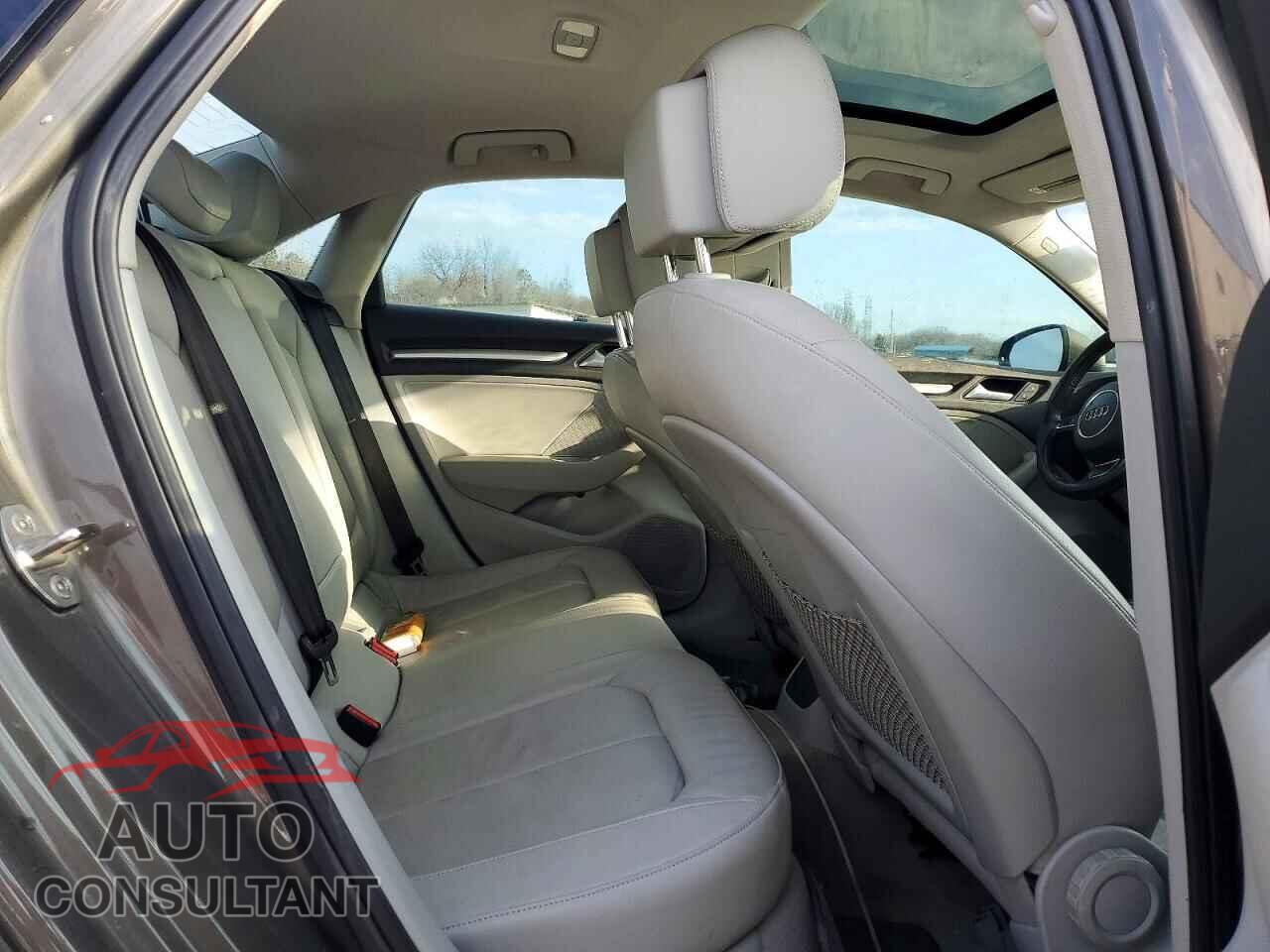 AUDI A3 2015 - WAUBFGFF8F1054111