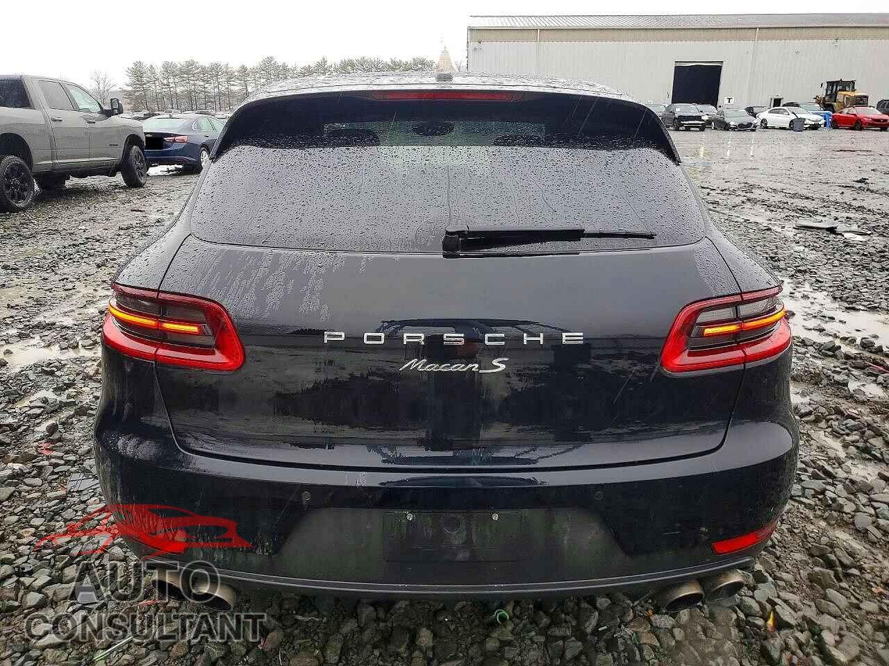 PORSCHE MACAN 2018 - WP1AB2A55JLB32299