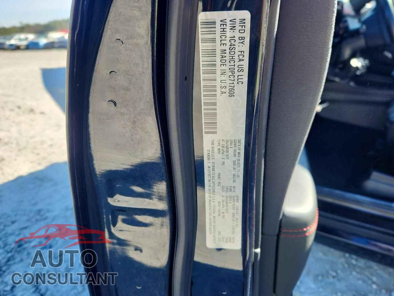 DODGE DURANGO 2023 - 1C4SDHCT0PC717606