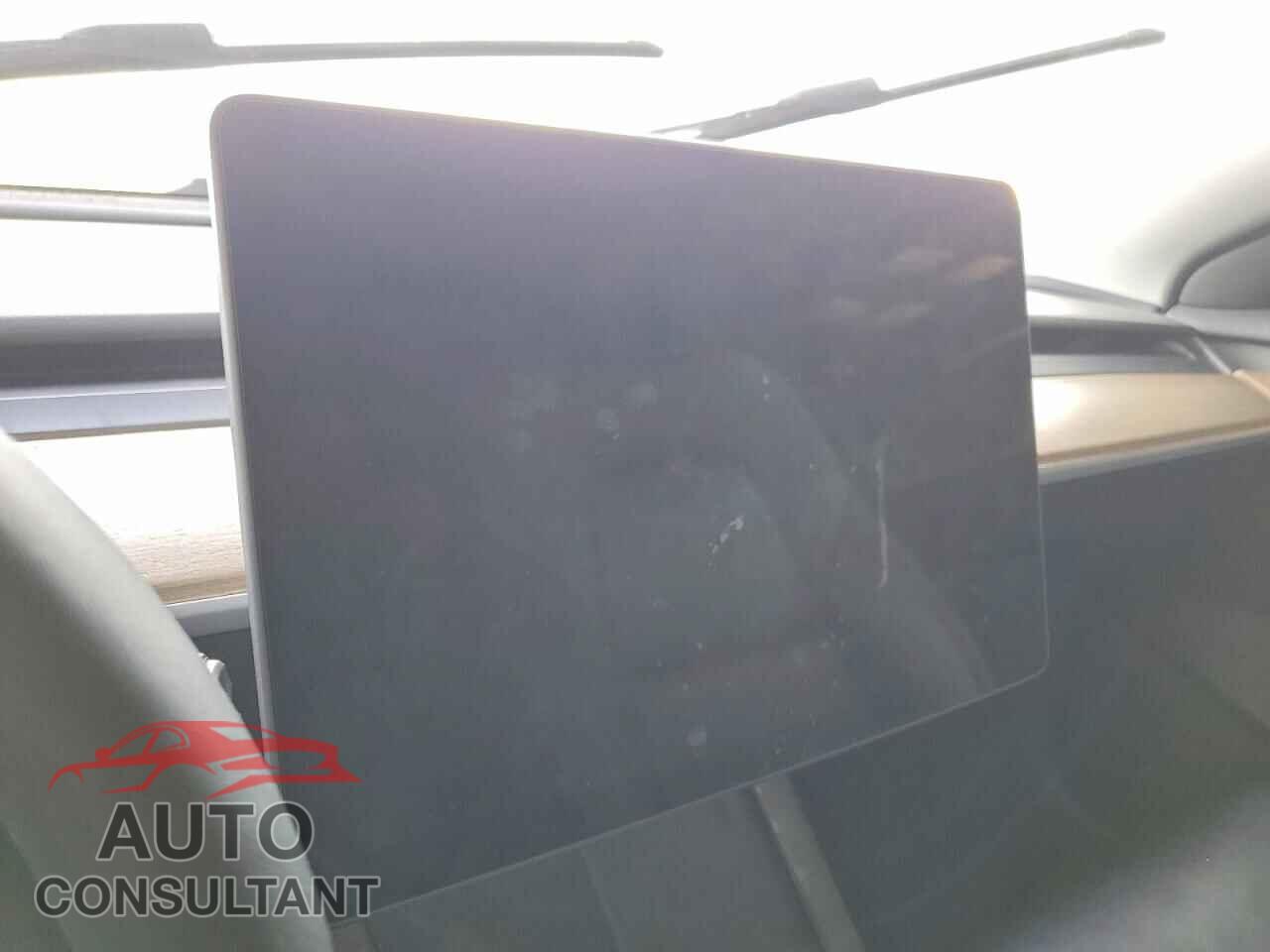 TESLA MODEL 3 2022 - 5YJ3E1EA0NF288892