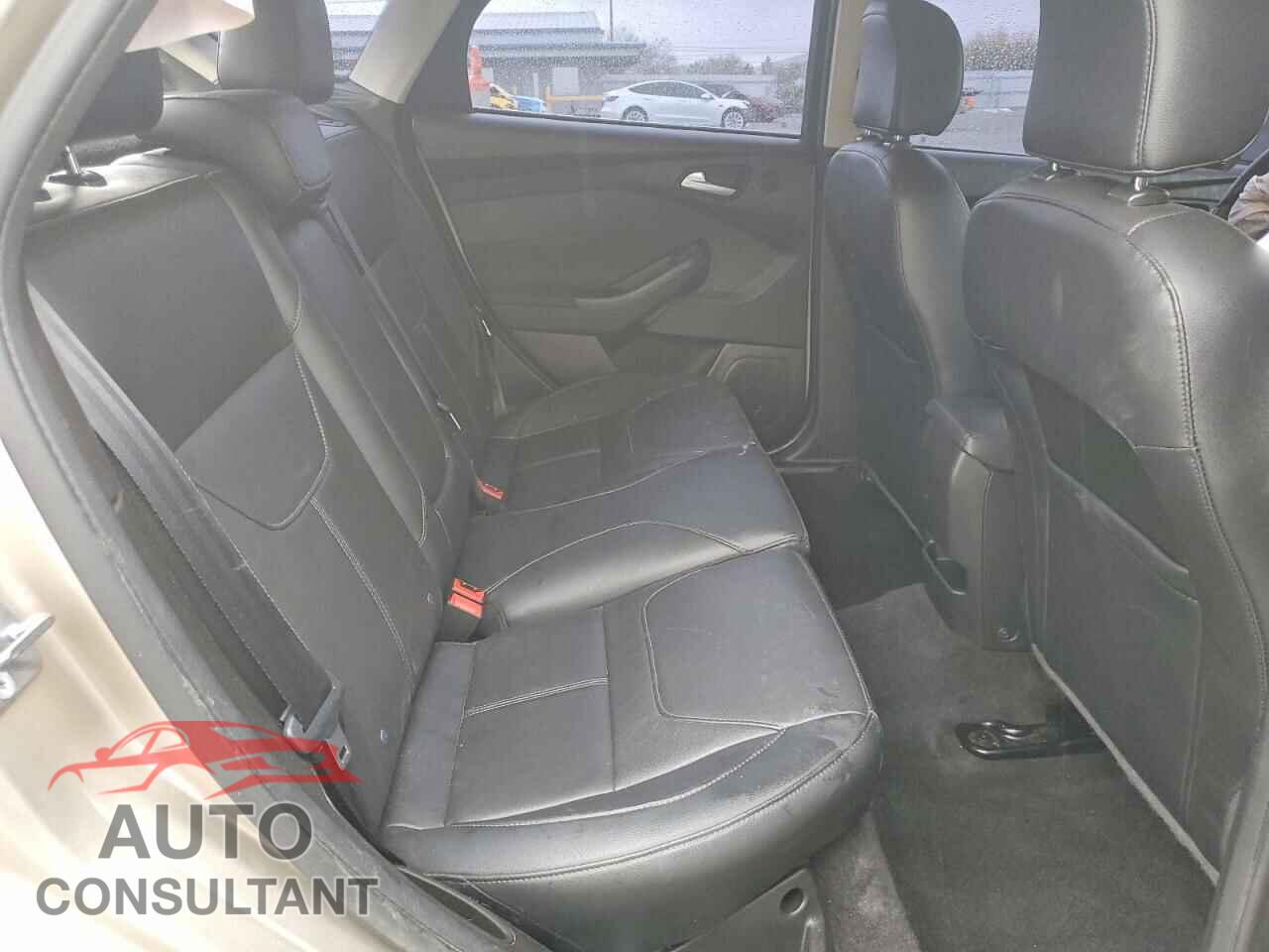 FORD FOCUS 2018 - 1FADP3N2XJL215089