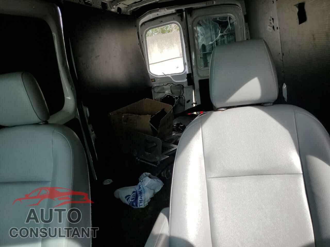 FORD TRANSIT 2019 - 1FTYR2CM2KKB64327