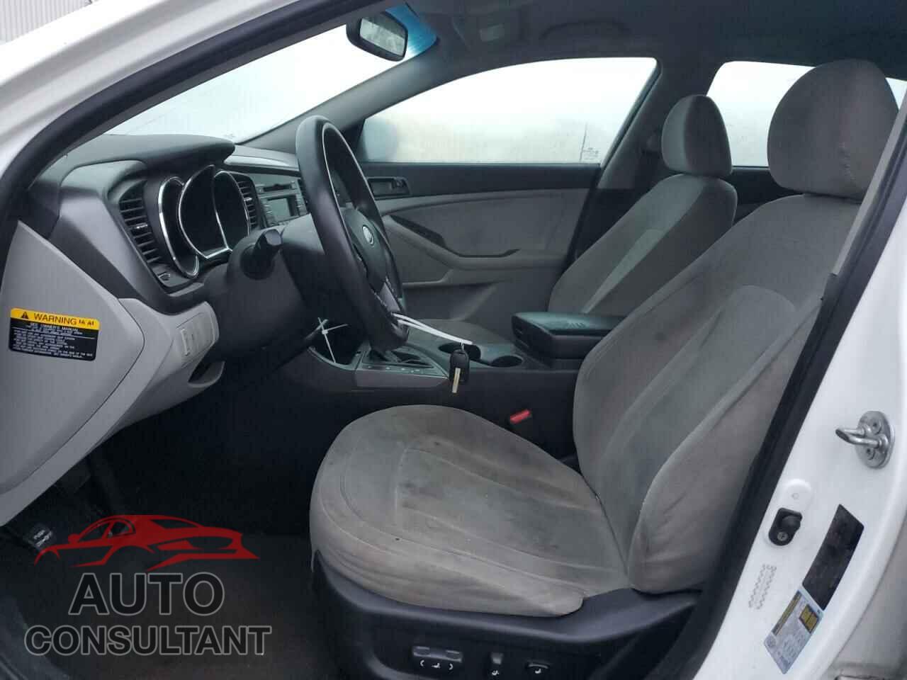 KIA OPTIMA 2011 - KNAGM4A75B5125908