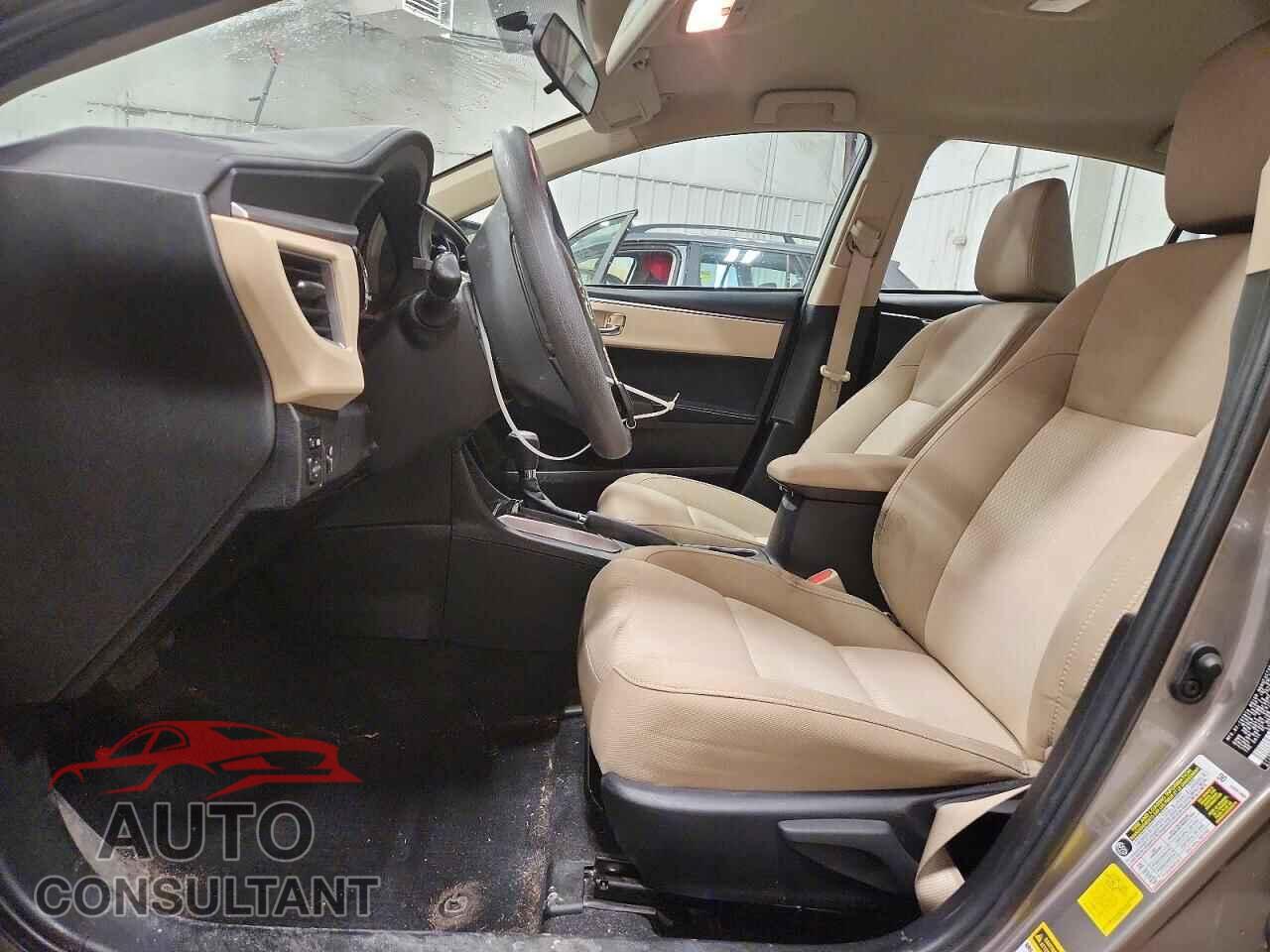 TOYOTA COROLLA 2015 - 5YFBURHE9FP190364