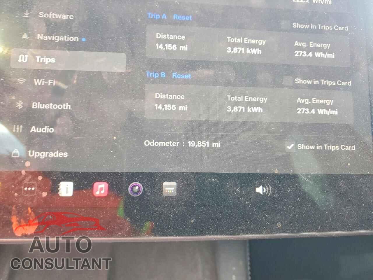 TESLA MODEL Y 2025 - 7SAYGAEE1SF304745