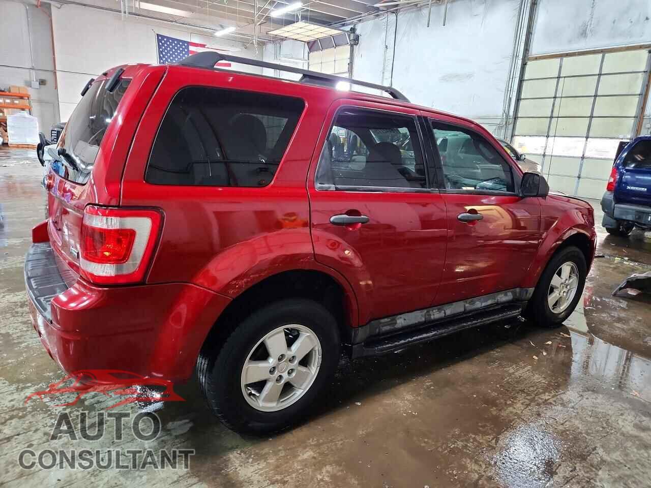 FORD ESCAPE 2010 - 1FMCU9DG8AKC05497